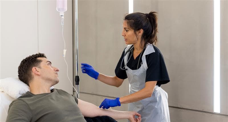 The Pros and Cons of Vitamin IV Therapy