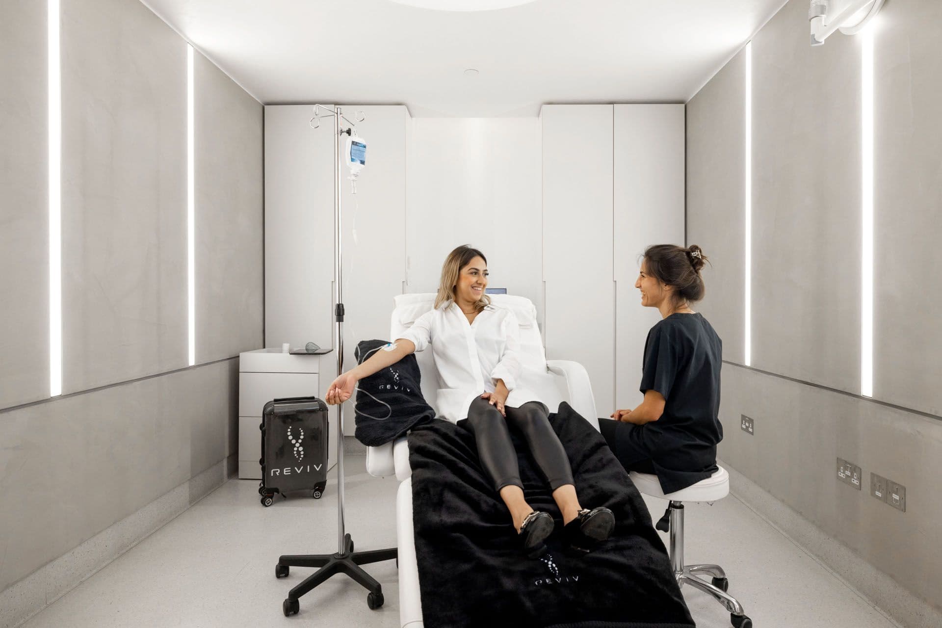 CQC - Regulations - IV - Therapy -Woman- Nurse - IV